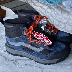 NWT VANS ULTRARANGE EXO HI MTE-1 all weather hightops Blue suede w black m7 w8.5